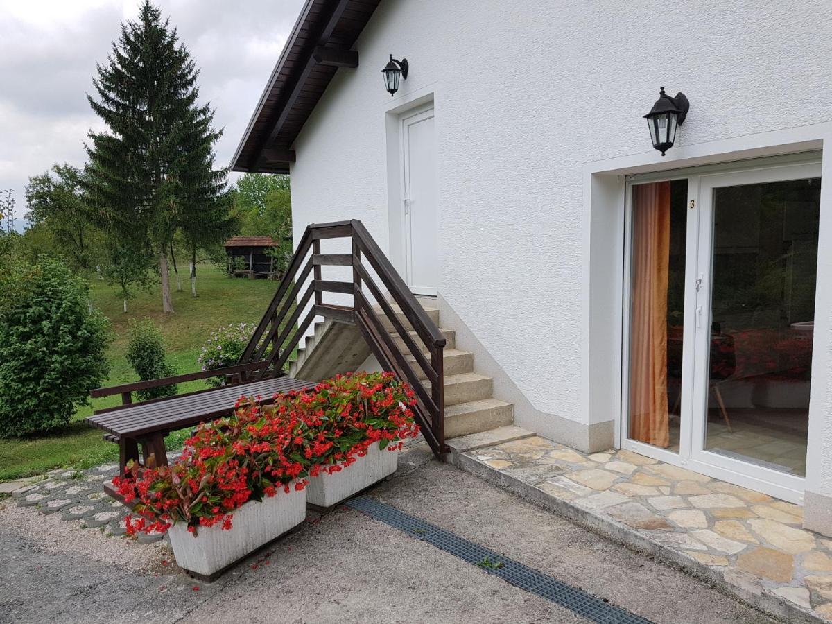 Apartments Sanja Rakovica Luaran gambar