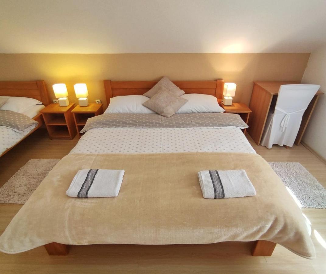 Apartments Sanja Rakovica Luaran gambar