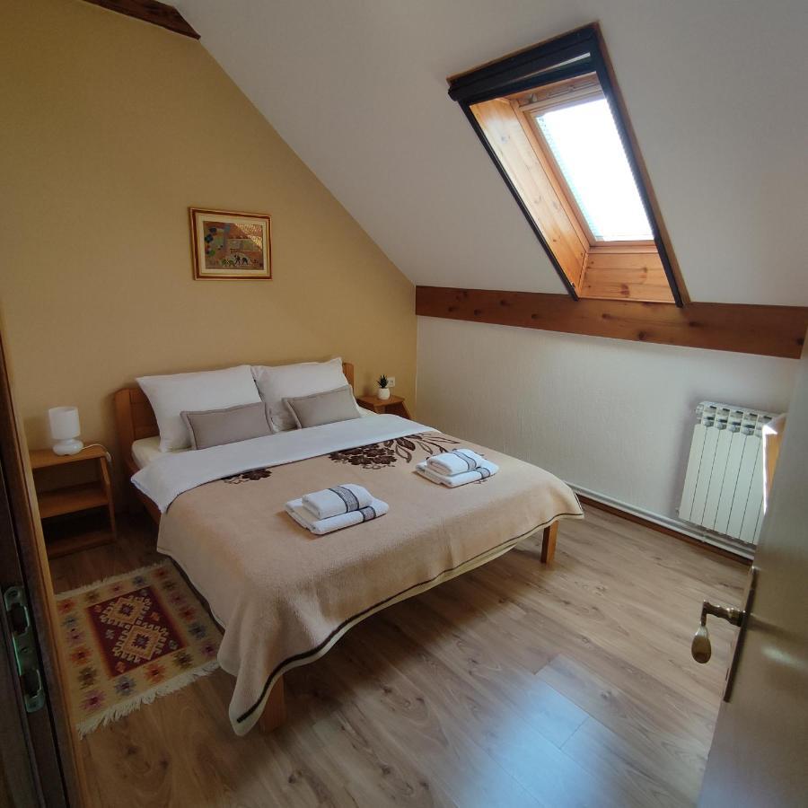 Apartments Sanja Rakovica Luaran gambar