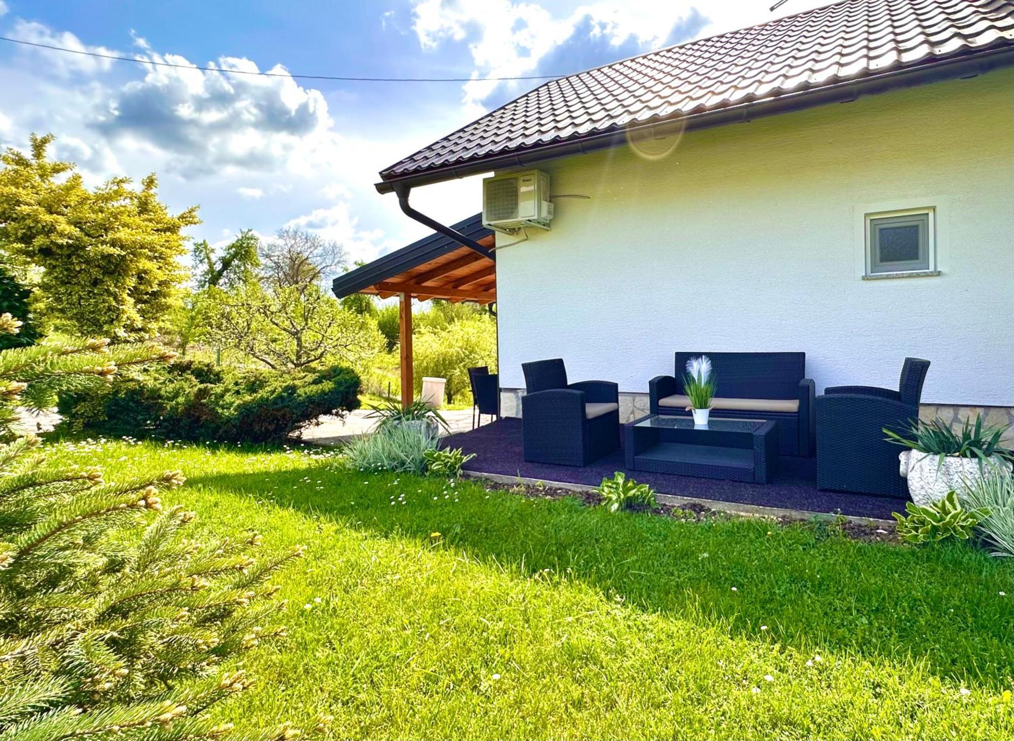 Apartments Sanja Rakovica Luaran gambar