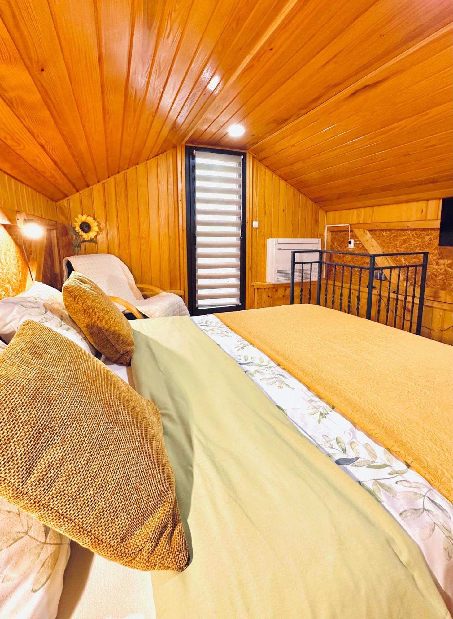 Apartments Sanja Rakovica Luaran gambar